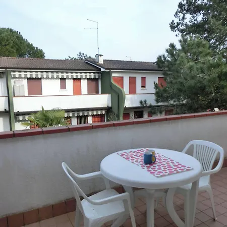 Cozy Flat With Pools In A Village ביביונה